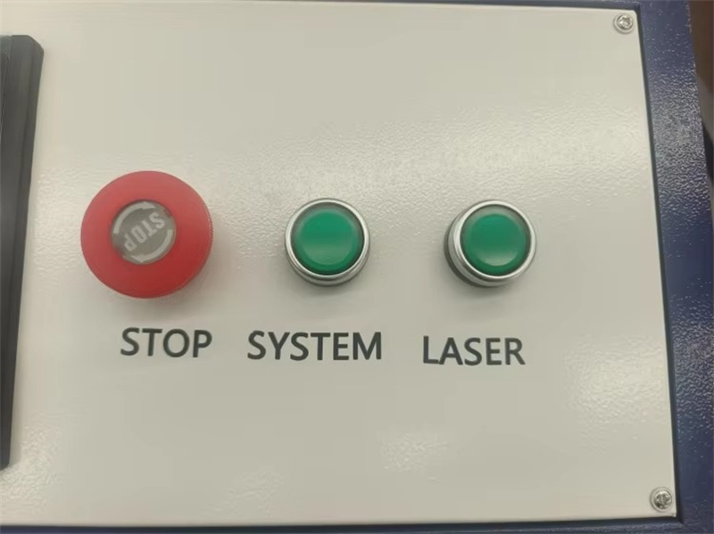 Máquina de Limpeza a Laser Por - Industrial Laser Types avaliação e preço